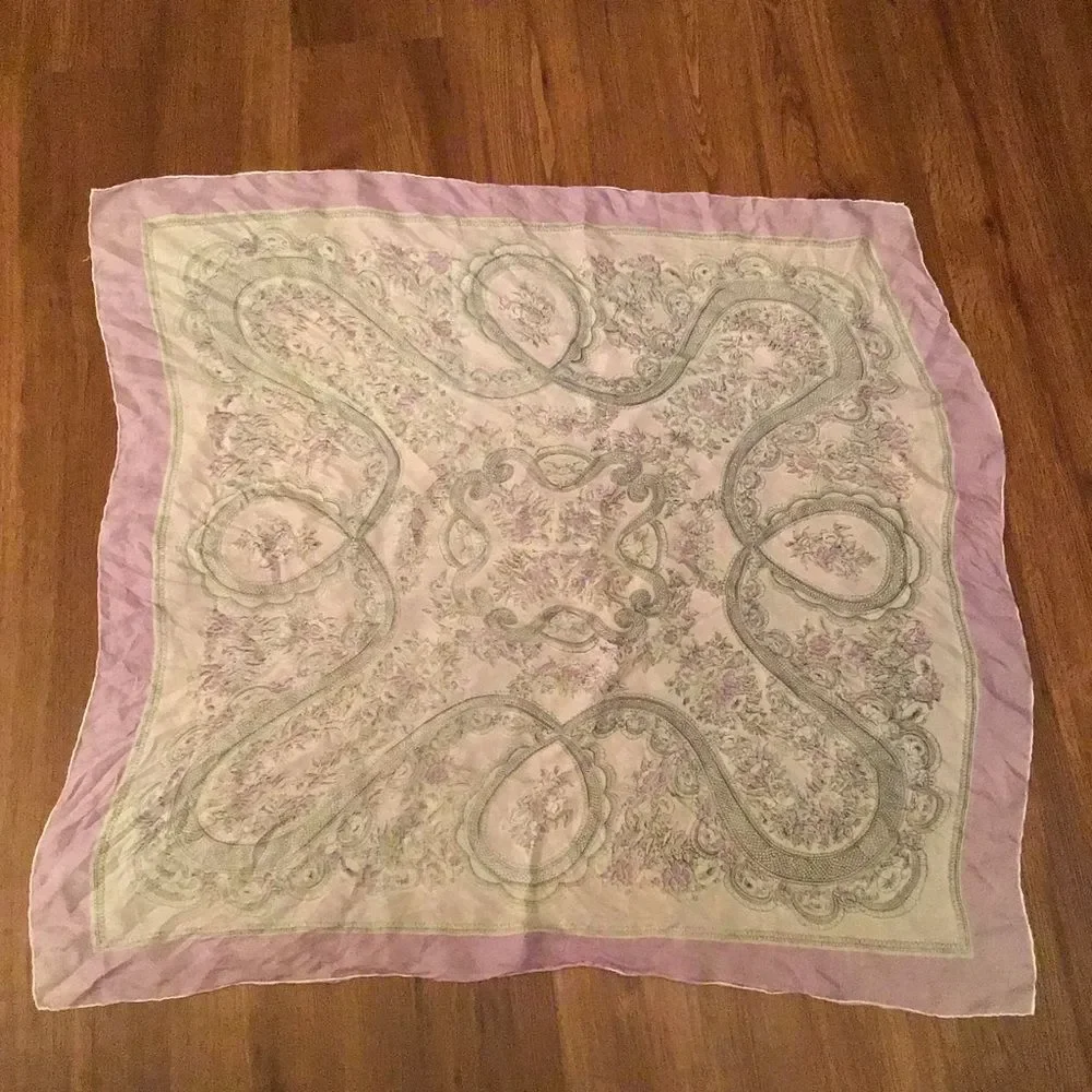 Vintage Silk Elegant Paisley Print Scarf